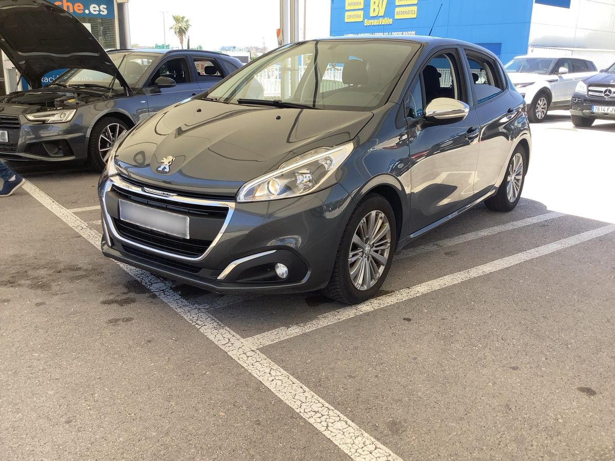 Peugeot 208 2016