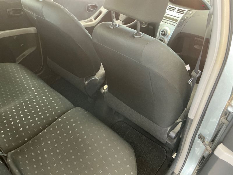 Toyota Yaris 1.4 D-4D Sol 2009 – снимка 29