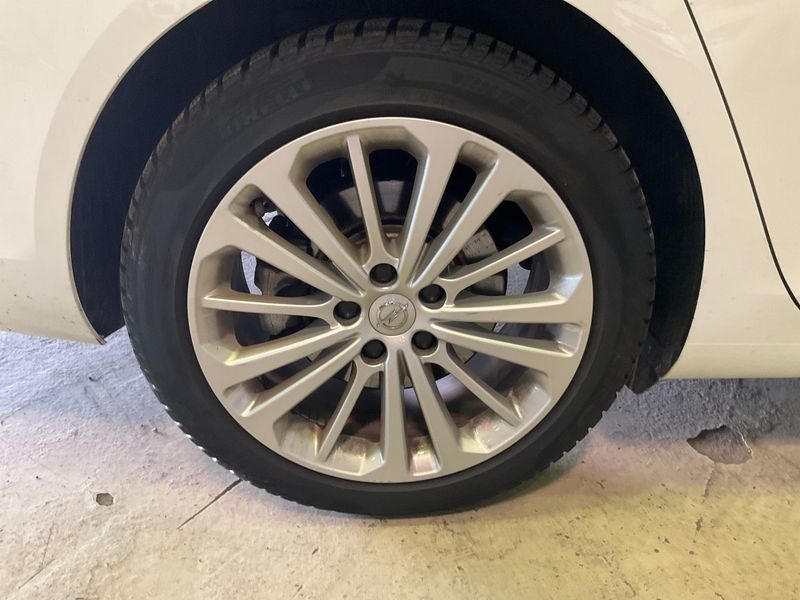 Opel Insignia Sports Tourer 2.0 CDTI Innovation 4x4 2019 – снимка 9
