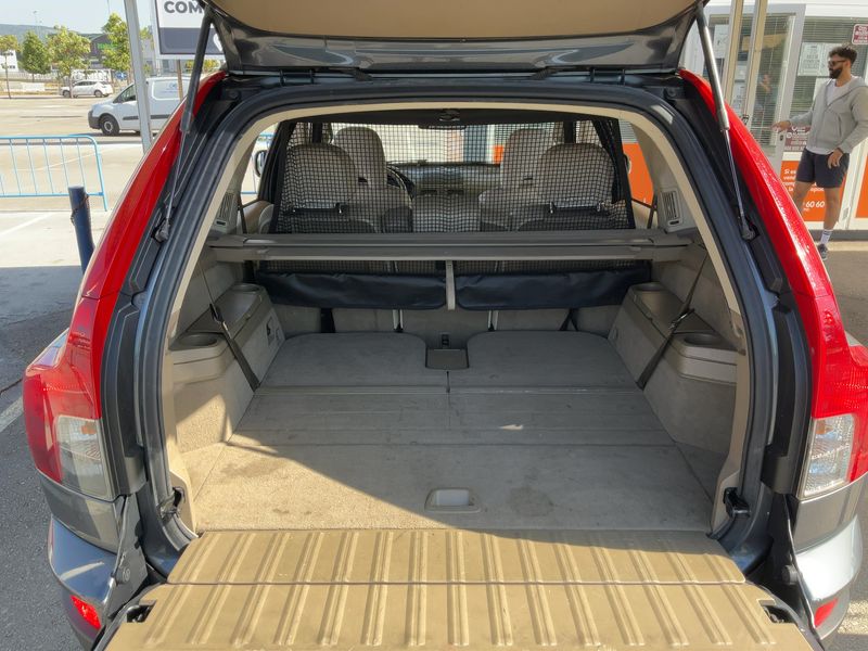 Volvo XC90 2.4 D5 Momentum — zdjęcie 10
