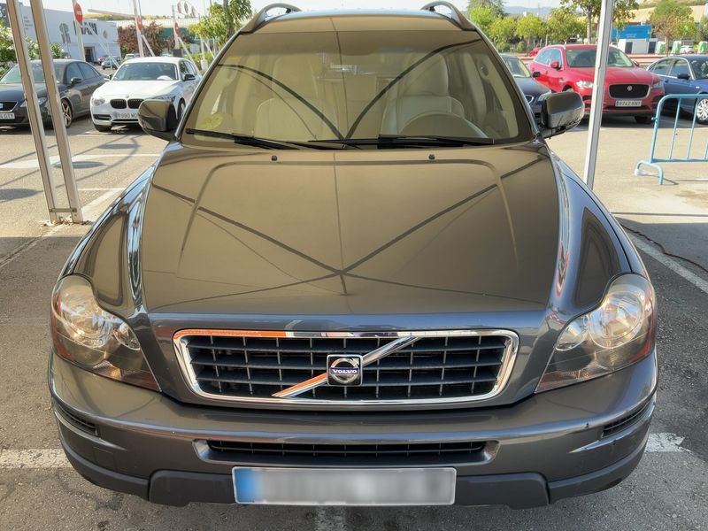 Volvo XC90 2.4 D5 Momentum — zdjęcie 9