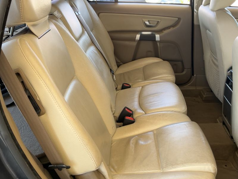 Volvo XC90 2.4 D5 Momentum — zdjęcie 14