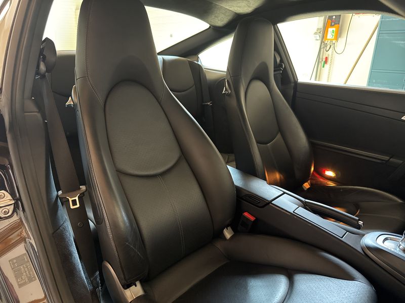Porsche 911 997 Carrera — zdjęcie 16