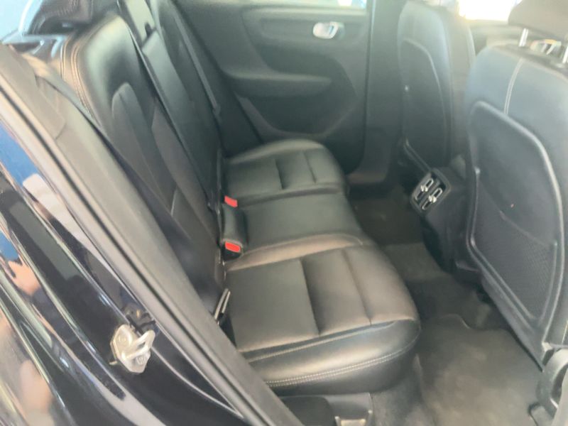 Volvo XC40 1.5 Inscription 2WD 2020 – снимка 19
