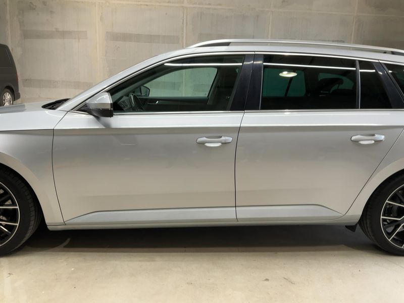 Skoda Superb 2.0 TDI Style — zdjęcie 4