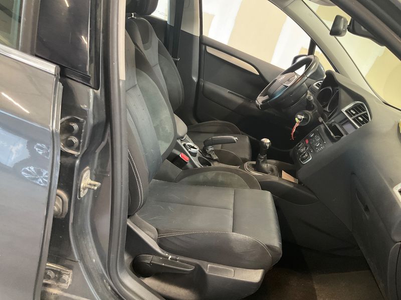 Citroen C4 1.6 HDi Confort — zdjęcie 3