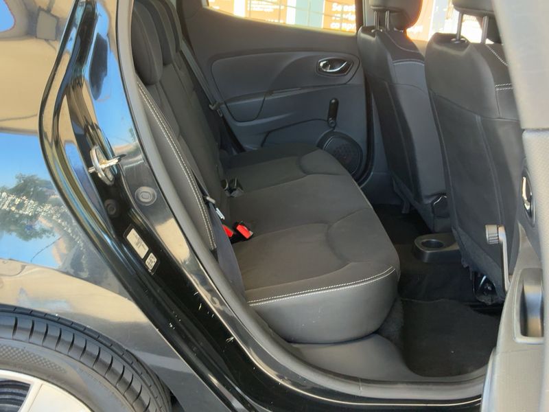 Renault Clio 0.9 Energy Expression — zdjęcie 14