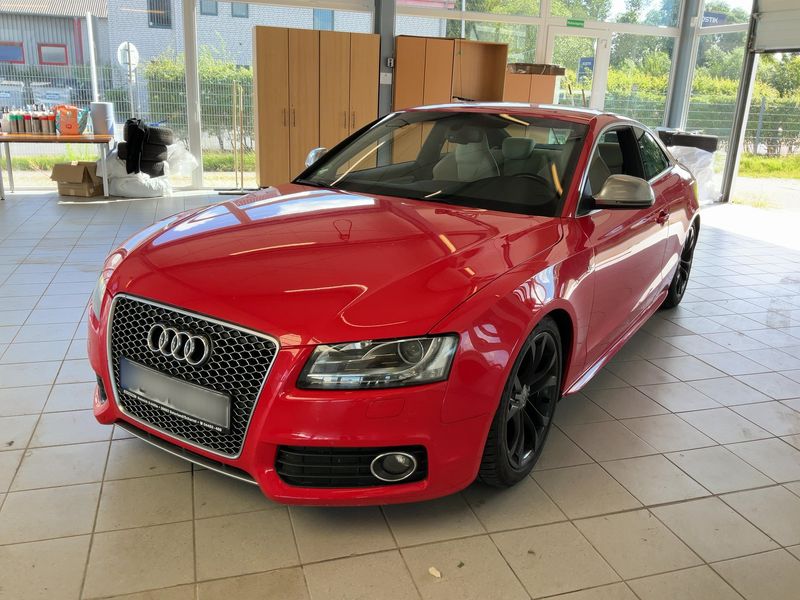 Audi S5 4.2 V8 FSI quattro