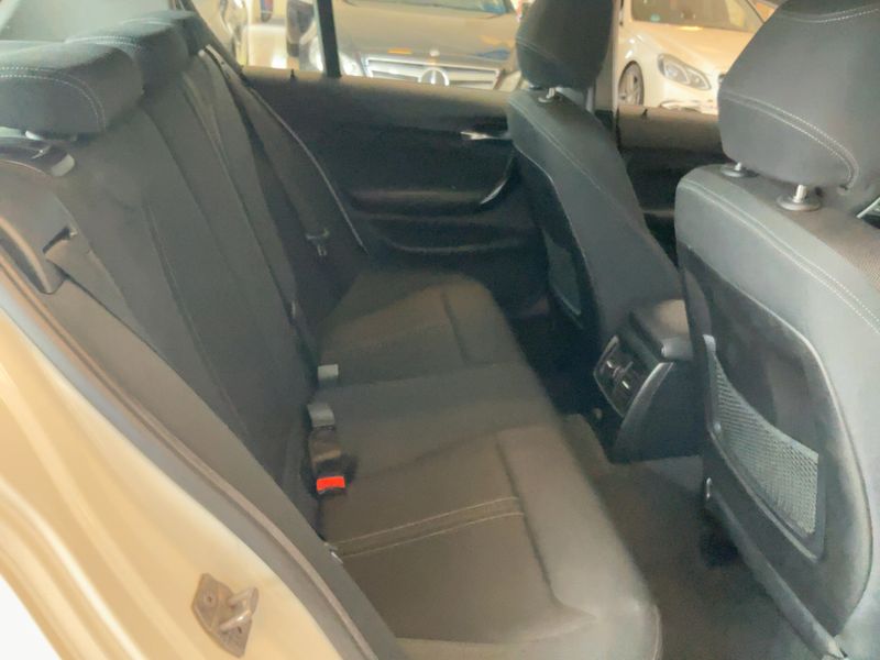 BMW 1er 118i Sport Line — zdjęcie 14