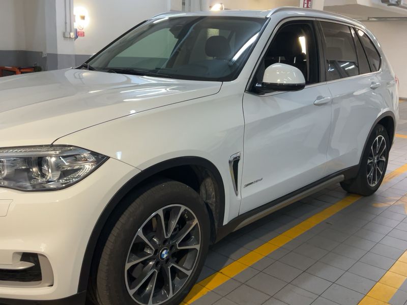 BMW X5 xDrive 30d — zdjęcie 2