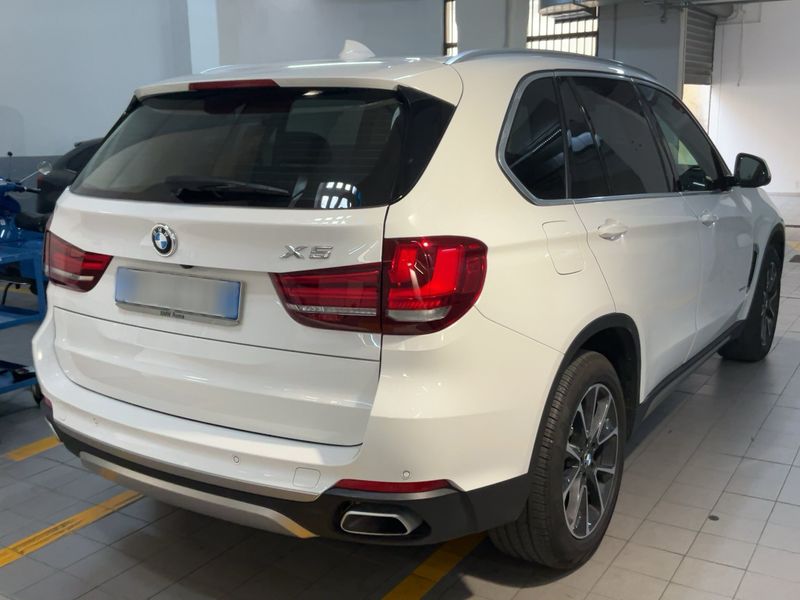 BMW X5 xDrive 30d — zdjęcie 6