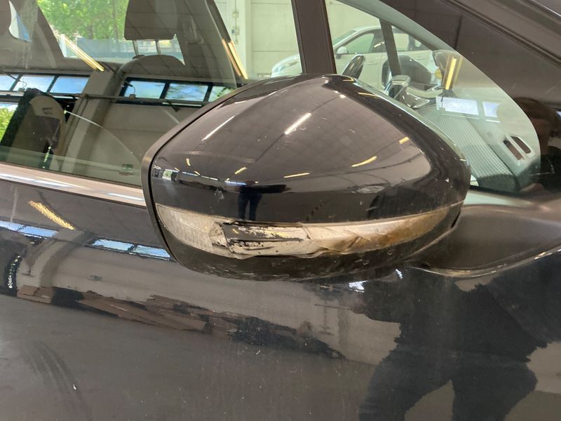 Peugeot 2008 1.6 Blue-HDi Allure 2016 – снимка 22