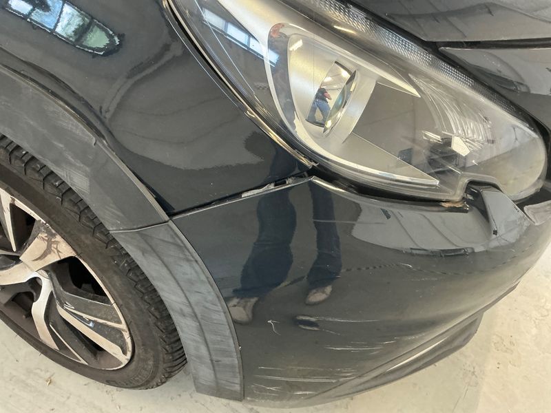 Peugeot 2008 1.6 Blue-HDi Allure 2016 – снимка 35