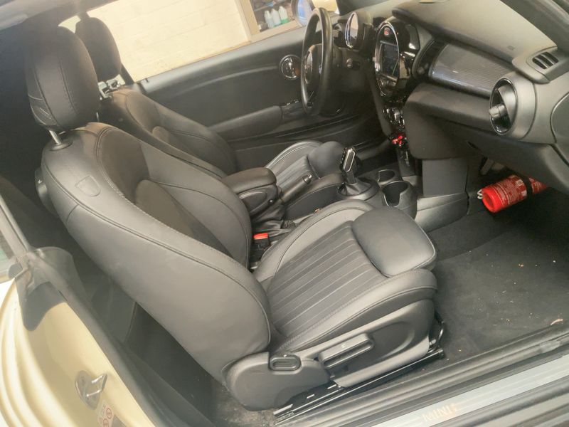 MINI Cabrio Cooper — zdjęcie 11