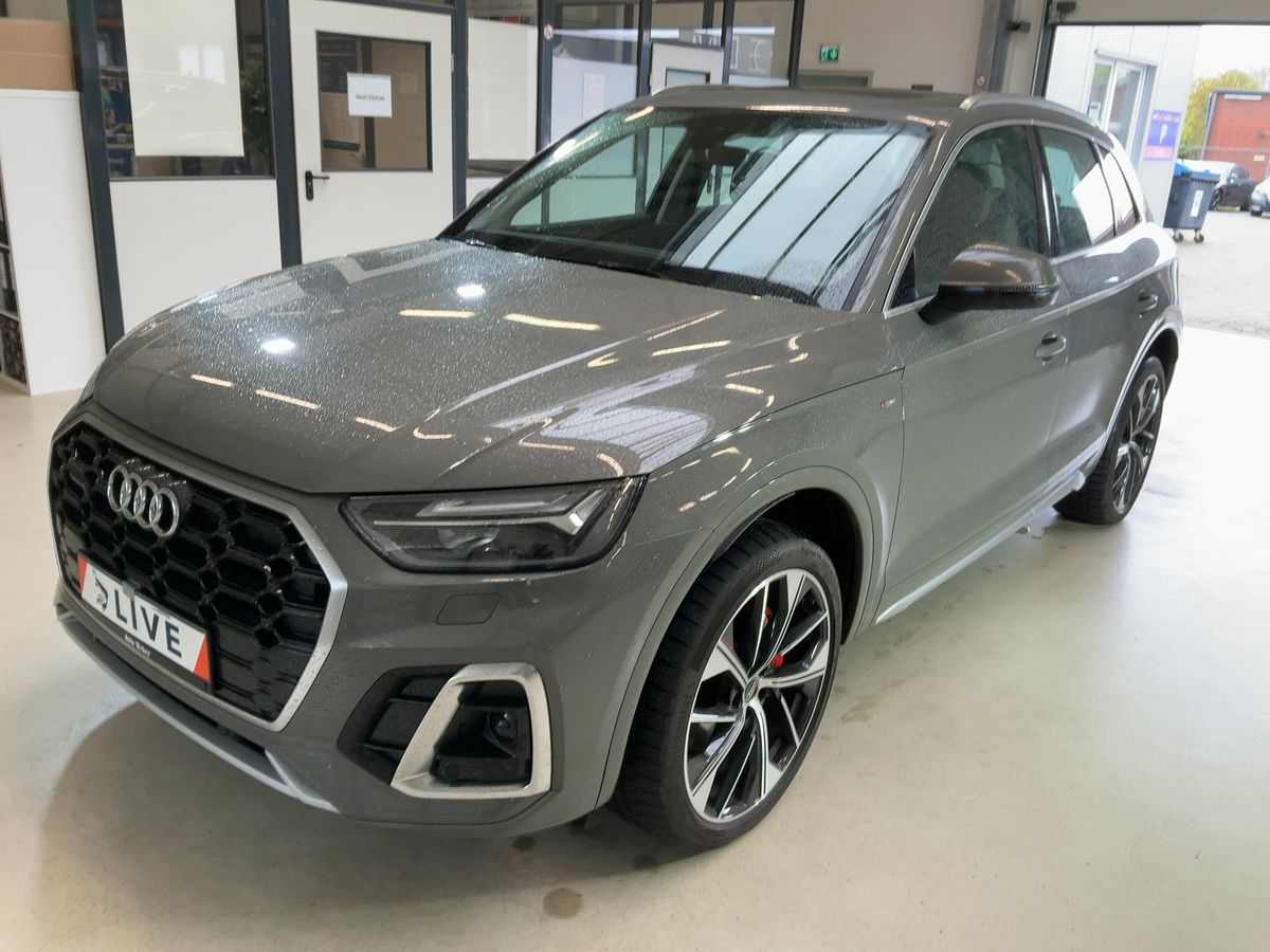 Audi Q5 2022 — photo 1