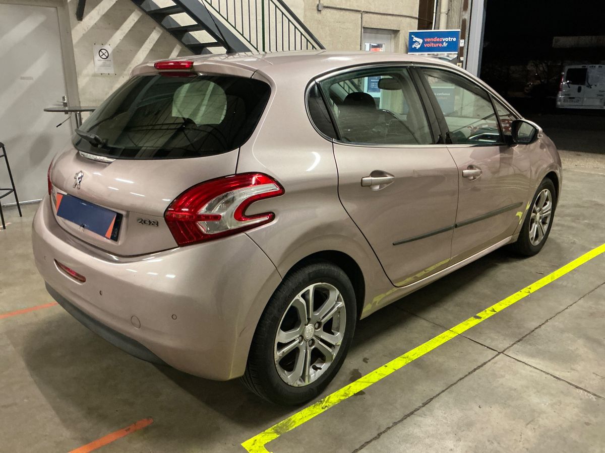 Peugeot 208 1.2 VTi Allure