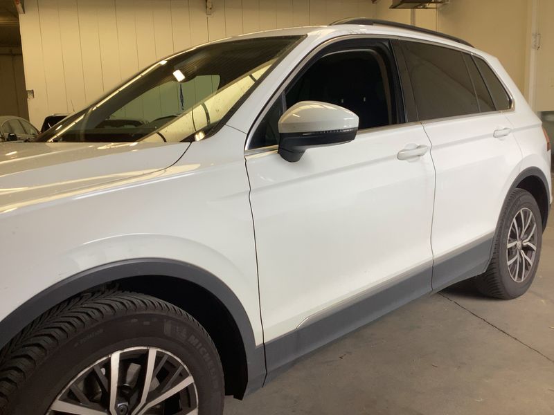Volkswagen Tiguan 2.0 TDI Comfortline 4Motion BlueMotion Tech — zdjęcie 4