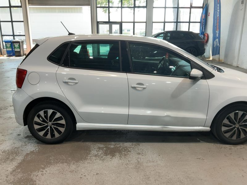 Volkswagen Polo 1.4 TDI Trendline BlueMotion Tech 2015 – снимка 10