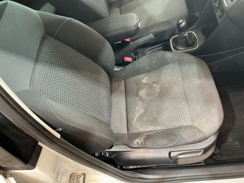 Volkswagen Polo 1.4 TDI Trendline BlueMotion Tech 2015 – снимка 28