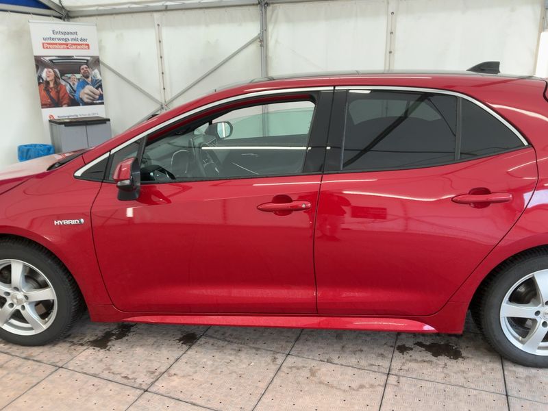 Toyota Corolla 2.0 Hybrid Lounge — zdjęcie 4