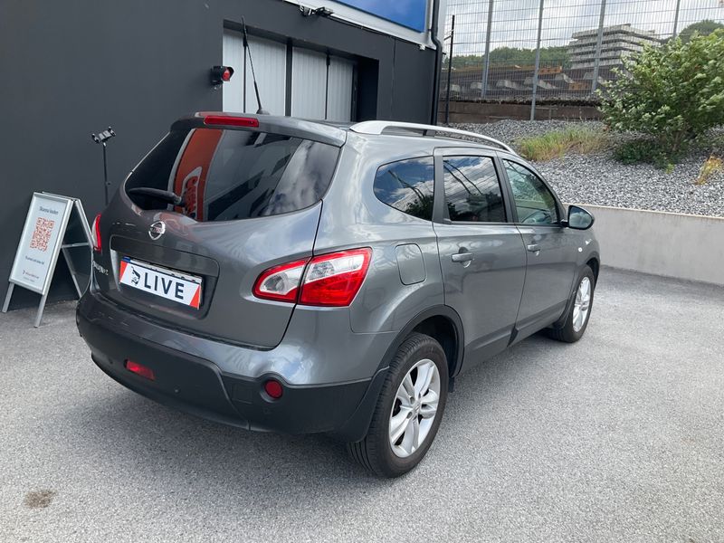 Nissan Qashqai+2 2.0 Acenta — zdjęcie 2