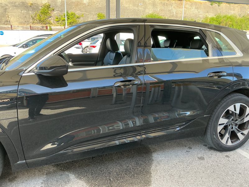 Audi e-tron 55 quattro S line — zdjęcie 4