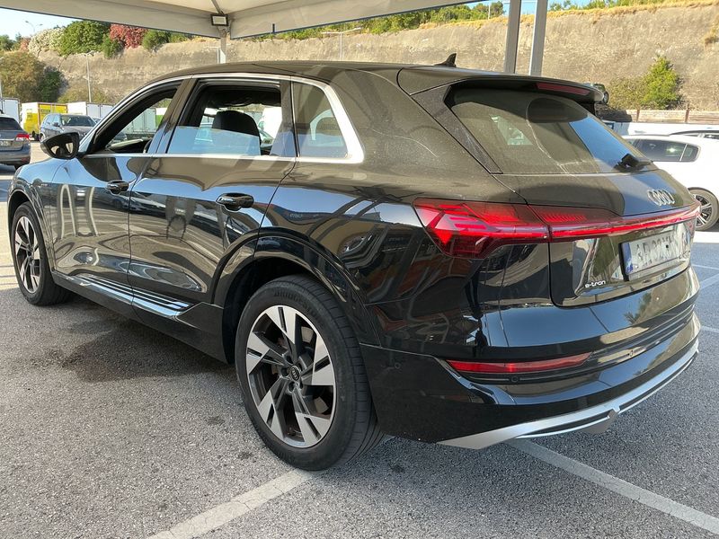 Audi e-tron 55 quattro S line — zdjęcie 3