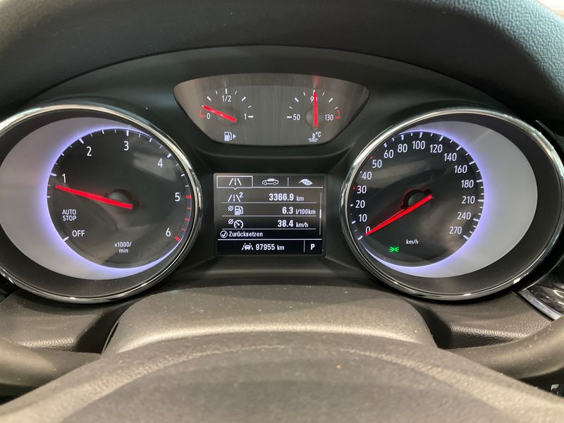 Opel Insignia Grand Sport 1.5 CDTI Elegance — zdjęcie 13