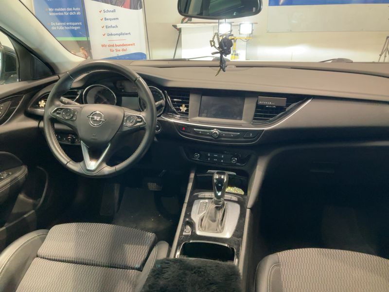 Opel Insignia Grand Sport 1.5 CDTI Elegance — zdjęcie 12