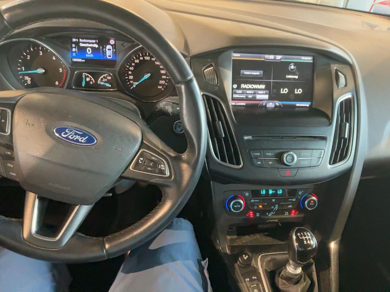 Ford Focus 1.5 TDCi Titanium 2015 – снимка 18