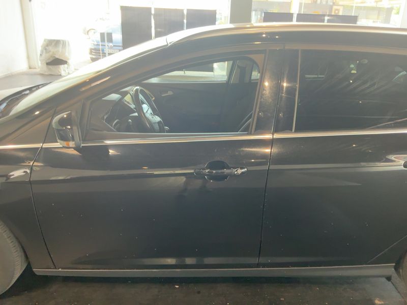 Ford Focus 1.5 TDCi Titanium 2015 – снимка 4