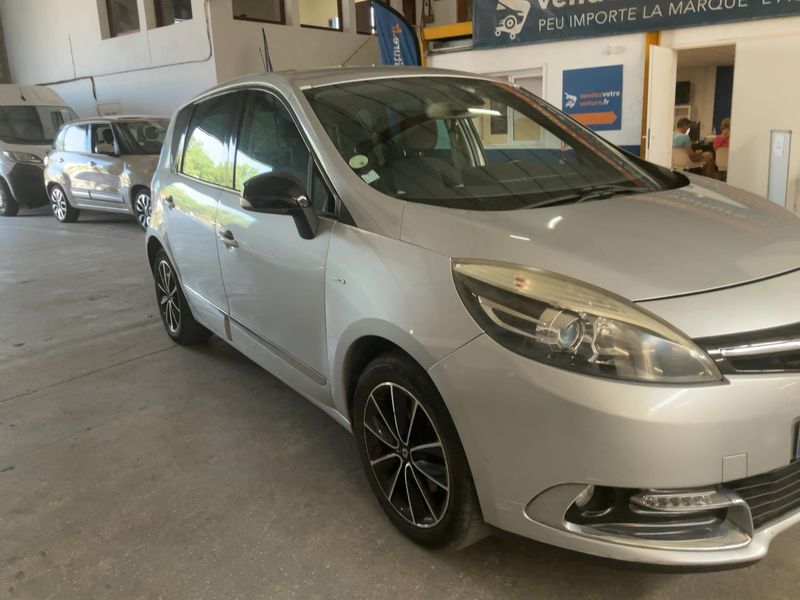 Renault Scenic 1.5 dCi Energy Bose 2013 – снимка 12