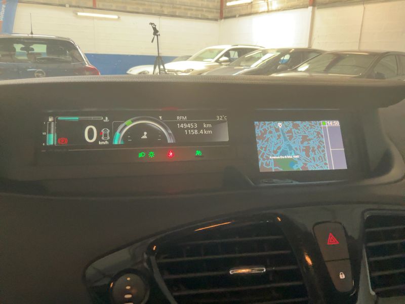 Renault Scenic 1.5 dCi Energy Bose 2013 – снимка 18