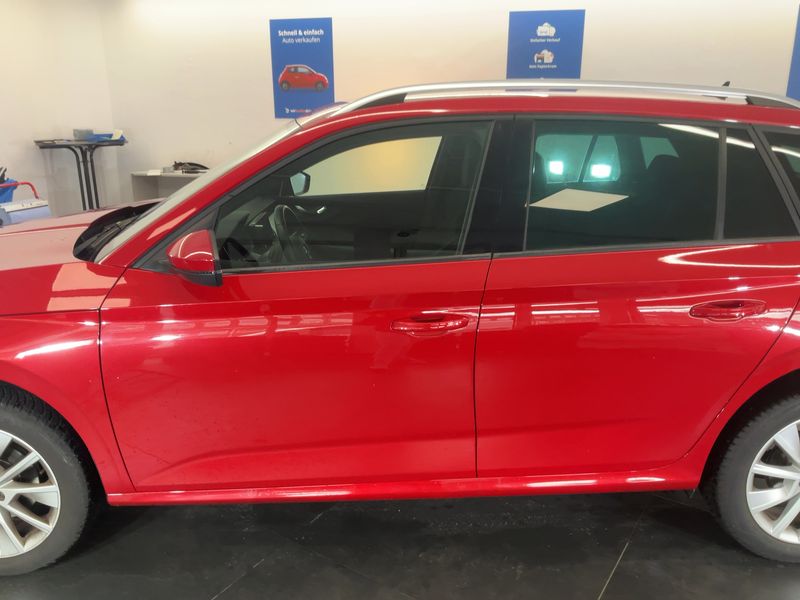 Skoda Kamiq 1.5 TSI ACT Ambition — zdjęcie 4