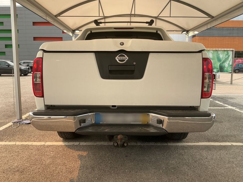 Nissan Navara Pick-up 2.5 dCi Double Cab SE 4x4 — zdjęcie 5