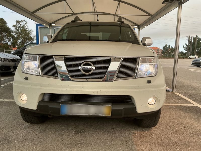Nissan Navara Pick-up 2.5 dCi Double Cab SE 4x4 — zdjęcie 9