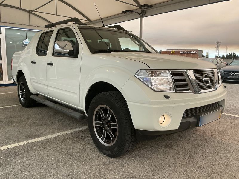 Nissan Navara Pick-up 2.5 dCi Double Cab SE 4x4 — zdjęcie 8