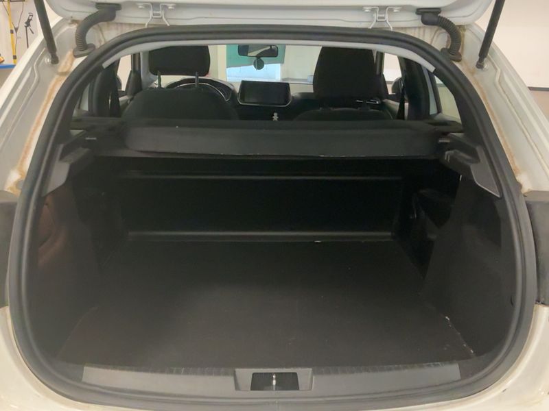 Peugeot 208 1.5 Blue-HDi Premium 2022 – снимка 15