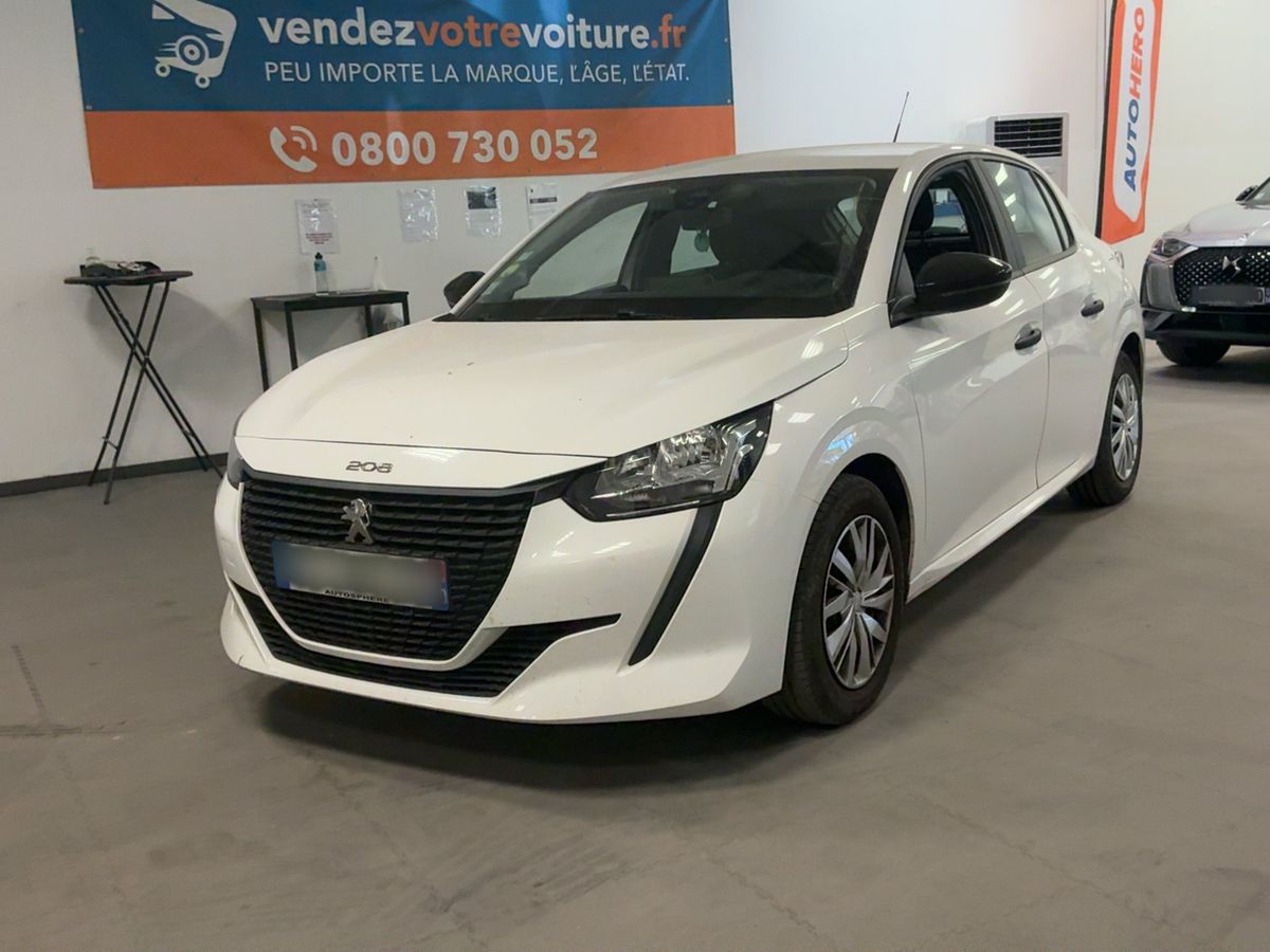 Peugeot 208 2022 — photo 1