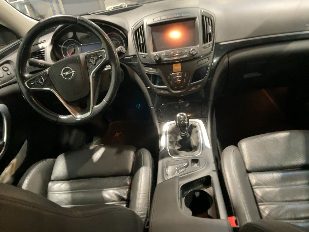 Opel Insignia 2015 — photo 18