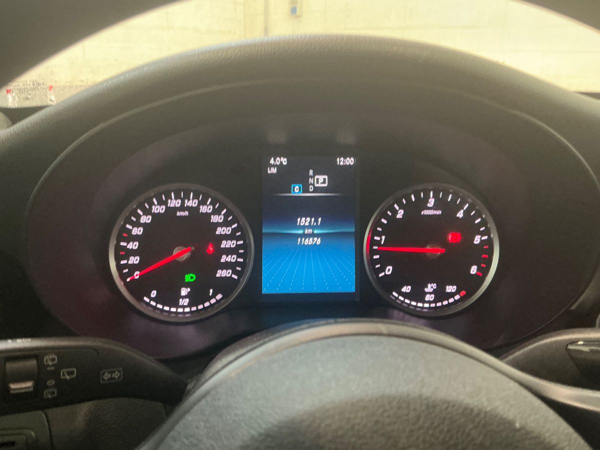 Mercedes-Benz C-Klasse 2019 — photo 40
