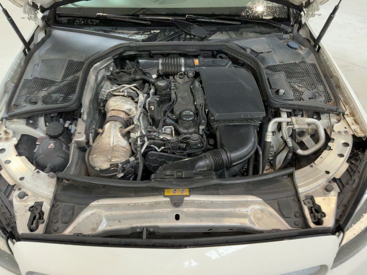 Mercedes-Benz C-Klasse 2019 — photo 38