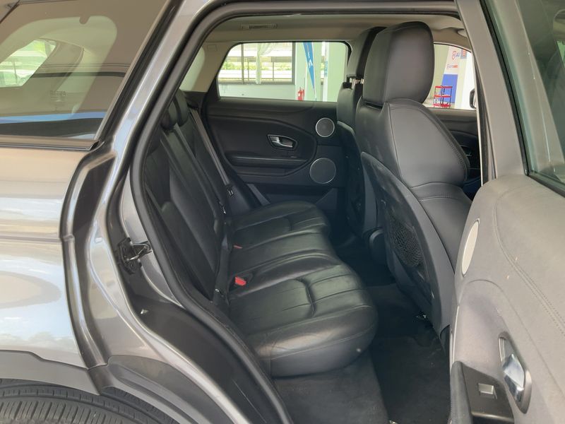 Land Rover Evoque 2.0 Td4 SE 2018 – снимка 19