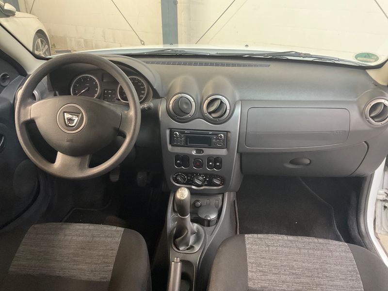 Dacia Duster 1.6 Ice 4x2 — zdjęcie 12