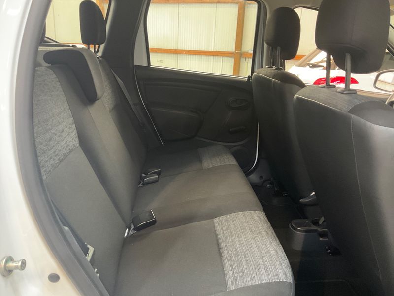 Dacia Duster 1.6 Ice 4x2 — zdjęcie 14