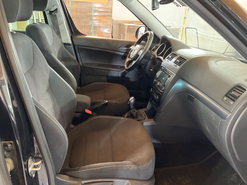 Skoda Yeti 2.0 TDI Twenty Elegance 4x4 2012 – снимка 3
