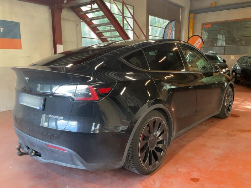 Tesla Model Y Performance Dual AWD AWD — zdjęcie 6