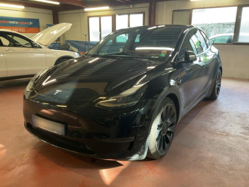 Tesla Model Y Performance Dual AWD AWD — zdjęcie 1