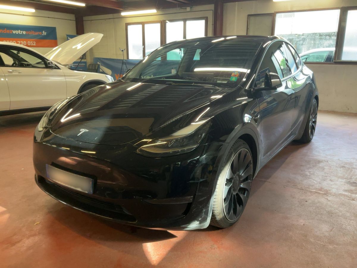 Tesla Model 2022