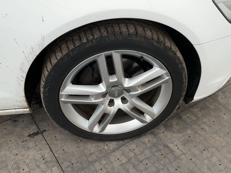Audi A6 2.8 V6 FSI quattro 2011 – снимка 11